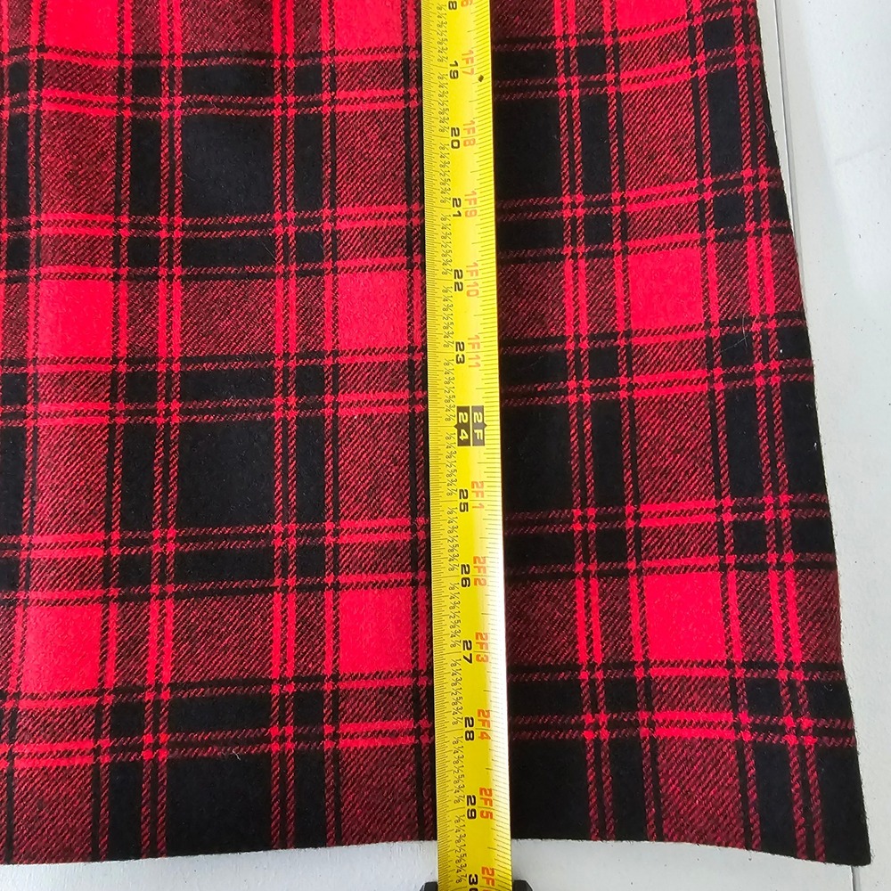 Vintage 70s Pendleton Wool Skirt 10 Red Black Plaid Tartan Midi USA Heritage - Picture 10 of 11
